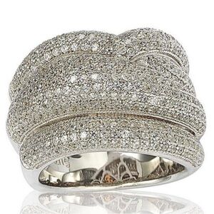 Suzy Levian New York Ring